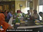 rapat-koordinasi-bahas-upaya-pencegahan-virus-corona-masuk-ke-sulbar.jpg