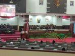 rapat-paripurna-istimewa-penyerahan-laporan-hasil-pemeriksaan-keuangan.jpg