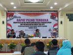 rapat-pleno-penetapan-dpt-di-pilkada-barru-di-hotel-youtefa.jpg