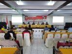 rapat-pleno-rekapitulasi-perolehan-suara-dan-penetapan-tingkat-kabupaten-oleh-kpu-tana-toraja.jpg