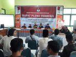 rapat-pleno-terbuka-yang-dipimpin-ketua-kpu-bone-izharul-haq.jpg