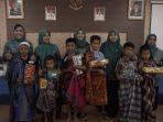 ratusan-anak-berpartisipasi-di-bakti-sosial-sunatan-massal-tp-pkk-sulsel-dan-dinas-kesehatan-sulsel.jpg