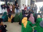 ratusan-mahasiswa-yang-tergabung-dalam-aliansi-21.jpg