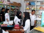 razia-apotek-sejahtera_20170920_160108.jpg