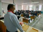 rektor-unm-memantau-proses-pelaksanaan-utbk-jalur-mandiri-572021.jpg