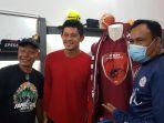 rezky-pellu-hadiri-peresmian-145-sport-store-tomakaka-group-di-mamuju-sulbar.jpg