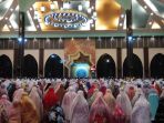 ribuan-jamaah-memenuhi-masjid-islamic-center-dato-tiro-icdt-bulukumba_20180201_091419.jpg