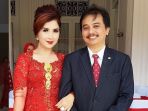 roy-suryo-dan-istri_20180911_100415.jpg