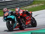 saat-fabio-quartararo-kiri-dan-danilo-petrucci-kanan-2582020.jpg
