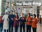 saat-konferensi-pers-di-restoran-the-duck-king-yang-terletak-di-lobby.jpg