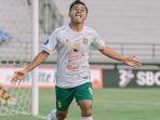 samsul-arif-persebaya.jpg