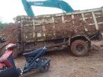 satu-unit-truk-tertimpa-tanah-longsor-di-lokasi-tambang-galian-c-di-kelurahan-baliase.jpg