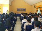 satuan-lalulintas-polres-enrekang-memberikan-memberikan-sosialisasi.jpg