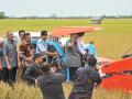sby-naik-mobil-panen-2.jpg