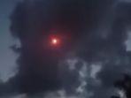sebuah-rekaman-detik-detik-benda-bercahaya-berwarna-merah-di-langit-aceh-terjatuh-viral.jpg
