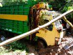sebuah-truk-tertimpa-longsor-di-rindingallo-toraja-utara-selasa-932021.jpg