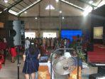 sejumlah-jemaat-merayakan-natal-di-gereja-marusu-maros.jpg
