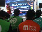 sejumlah-ojol-mengikuti-edukasi-Safety-Riding.jpg