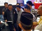 sejumlah-saksi-partai-golkar-sulsel-walk-out-dan-meninggalkan-ruangan-rapat-pleno-rekapitulasi.jpg