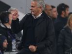 selebrasi-mourinho-di-akhir-pertandingan-versus-juventus_20181108_101609.jpg