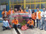serah-terima-pohon-yang-akan-di-tanam-di-sman-2-jeneponto.jpg