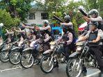 simulasi-sispamkota-tim-ranmor-polres-maros-maju-untuk-membubarkan-massa.jpg