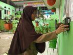 siswa-mts-negeri-2-majene-mengisi-absen-finger-print.jpg