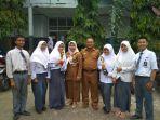 siswa-sman-2-jeneponto-yang-raih-piala-penghargaan-foto.jpg