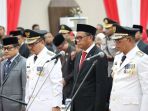 soni-sumarsono-melantik-penjabat-bupati-bantaeng-ashari-fakhsirie-radjamilo-kanan_20180816_151200.jpg