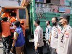 sopir-ditemukan-meninggal-dunia-di-dalam-truknya-di-Jalan-Abdul-Kadir-Parepare.jpg