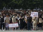 stop-pemilihan-umum-dengna-menggunakan.jpg<pf>san-dalam-rangka-pemilihan-umum-2019-yang-berlangsung-di-l.jpg