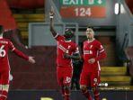 striker-liverpool-senegal-sadio-mane-tengah-merayakan-mencetak-gol-pertama.jpg