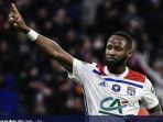 striker-olympique-lyon-moussa-dembele-462020.jpg