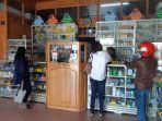 suasana-di-apotik-rayndi-farma-kota-rantepao.jpg