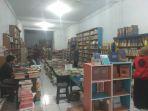 suasana-di-toko-buku-pelangi-mallengkeri.jpg