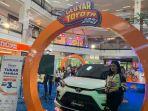 suasana-gebyar-toyota-di-atrium-mall-ratu-indah-makassar-rabu-13102021-1.jpg