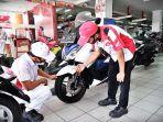suasana-pelayanan-di-kantor-main-dealer-astra-motor-makassar-1.jpg
