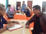 suasana-pendaftaran-caleg-di-kpu-enrekang_20180717_133957.jpg