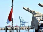 suasana-pengibaran-bendera-setengah-tiang-di-jajaran-lantamal-vi-makassar-kamis-1292019-pagi.jpg