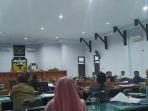 suasana-rapat-rapbd-di-ruang-musyawarah-kantor-dprd-luwu-dipimpin-oleh-ketua-dprd.jpg