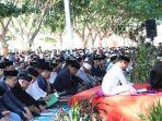 suasana-salat-idulfitri-1439-hijriah-di-pantai-seruni-jl-seruni-tahun-2018.jpg