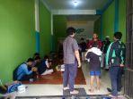 suasana-santap-siang-di-sekretariat-komunitas-sjp-di-jl-abdulrahman.jpg
