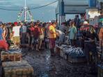 suasana-tempat-pelelangan-ikan_20161004_093036.jpg