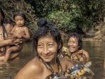 suku-wanita-di-pedalaman-amazon-benci-pria-hingga-punya-cara-brutal-agar-bisa-hamil.jpg