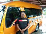 supir-angkutan-umum-jurusan-enrekang-makassar-muhammad-alwi_20180812_205905.jpg