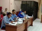 tapd-pemkab-enrekang-saat-rapat-lanjutan-pembahasan-kua-ppas.jpg