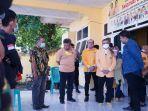 taufan-pawe-saat-berada-di-kantor-dpd-ii-golkar-bulukumba-sabtu-2662021.jpg