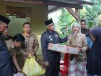 thorig-husler-menyambangi-pasangan-suami-istri-bernama-sutono.jpg
