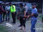 tim-on-call-polres-toraja-utara-menangkap-pelaku-judi-sabung-ayam.jpg