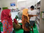 tim-penilai-lomba-menyambangi-perpusdes-kolai-enrekang_20180528_120201.jpg